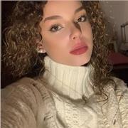 Laureanda in Scienze Politiche, e diplomata al liceo linguistico, offre lezioni private di lingue e aiuto compiti